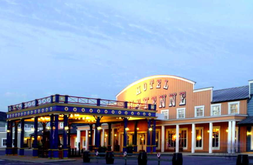Transfers from Orly Airport to Disney’s Hotel Cheyenne