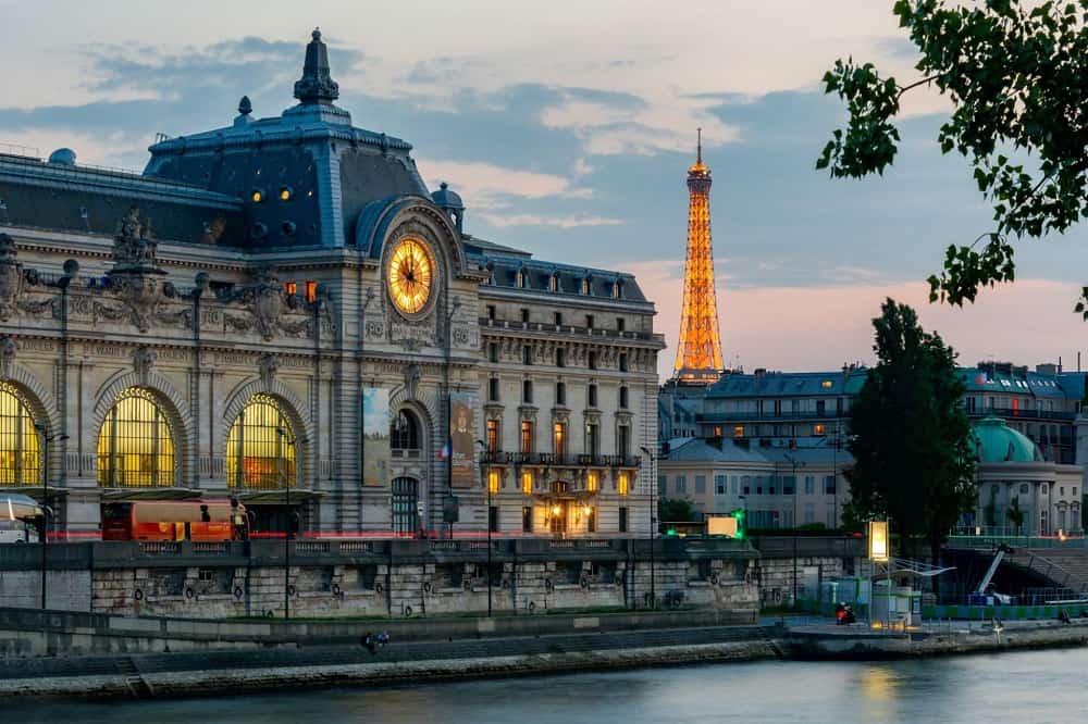 7 Places to Visit in Paris